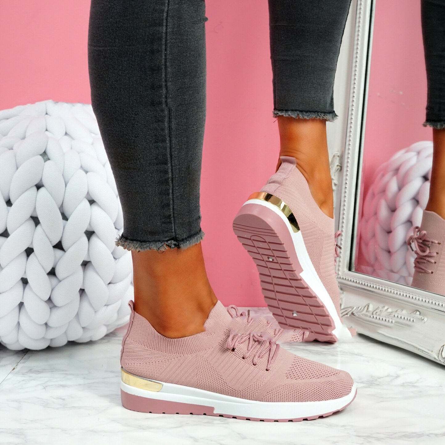 Independent Station New Mesh Lace-up Flying Shoes