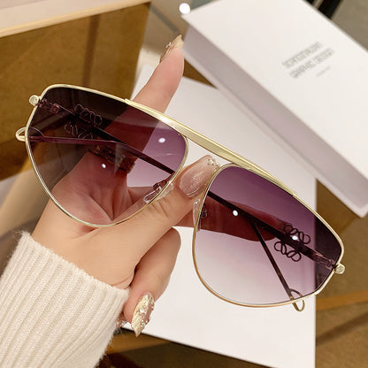 Single beam irregular sunglasses, metal toad hollow sunglasses, European and American UV resistant sunglasses, concave design for women