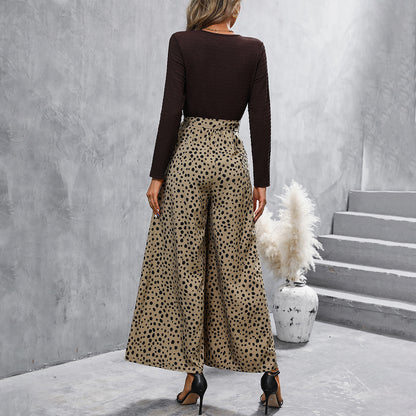 Elegant long sleeved V-neck top and wide leg pants
